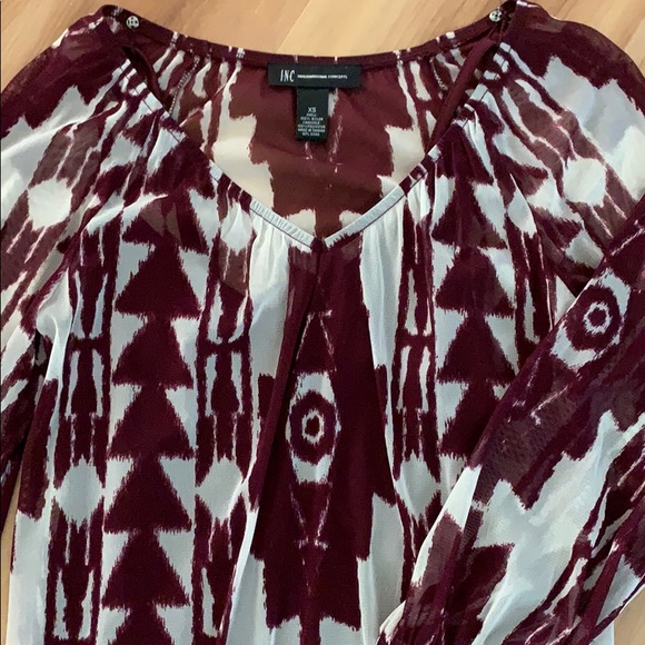 Inc top in XS - Picture 3 of 6